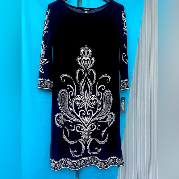 NWT black and white elastic dress size small - Picture 3 of 4